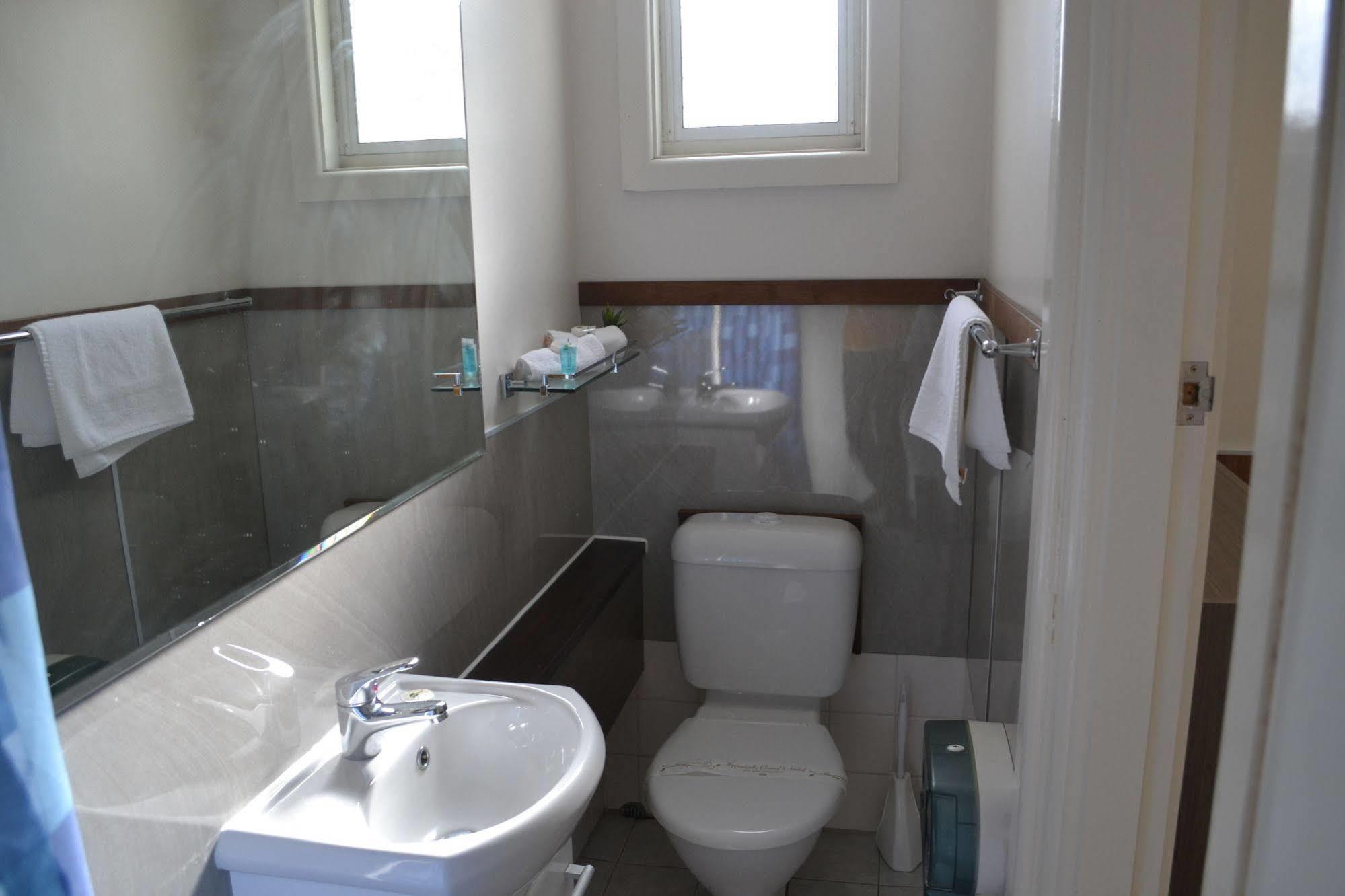 Hobart Tower Motel Екстер'єр фото