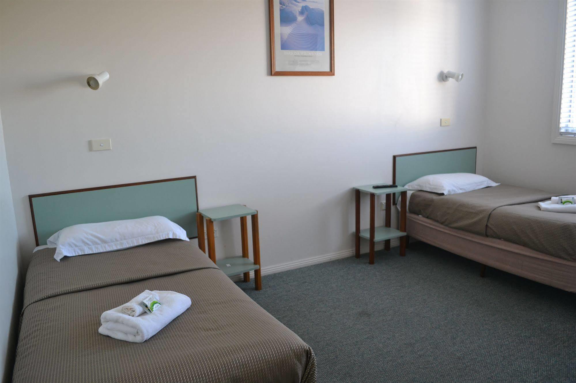 Hobart Tower Motel Екстер'єр фото